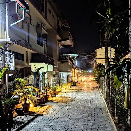 Townhouse - The Urban Inn Dibrugarh Extérieur photo