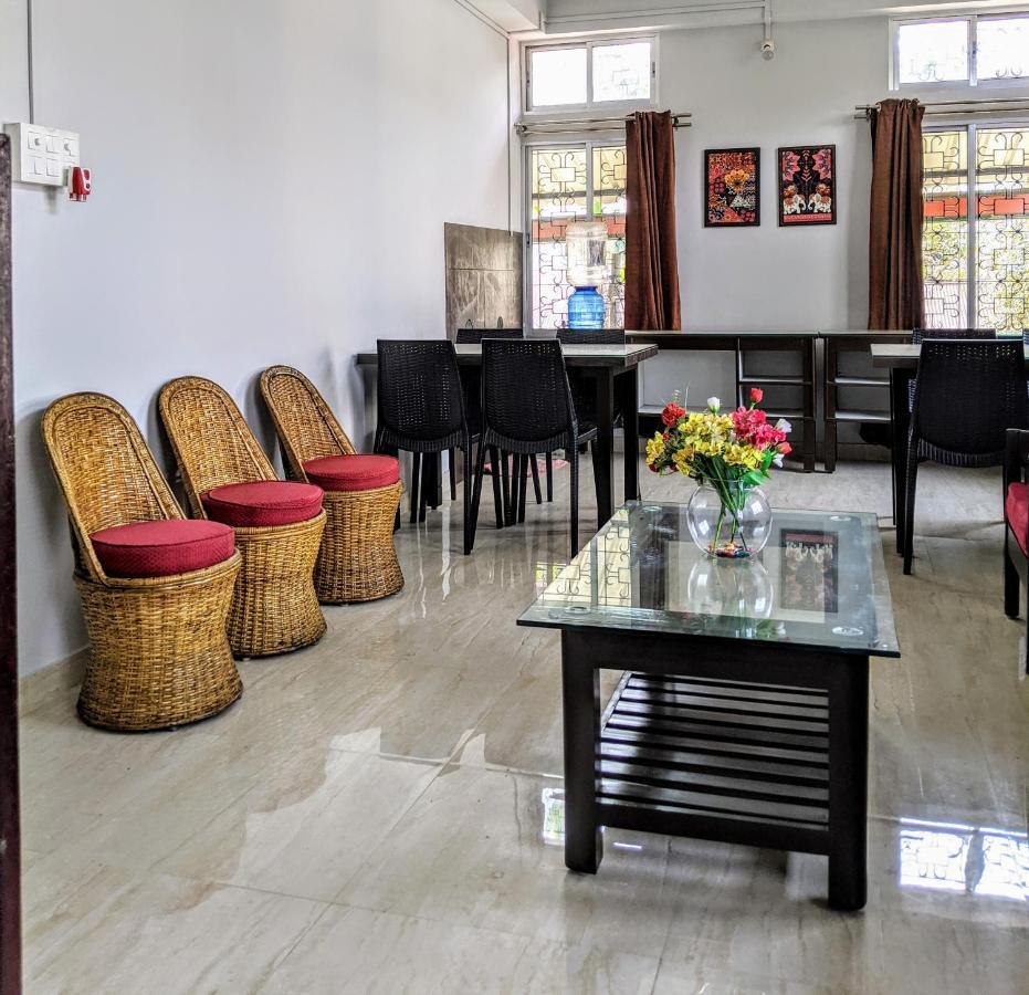 Townhouse - The Urban Inn Dibrugarh Extérieur photo