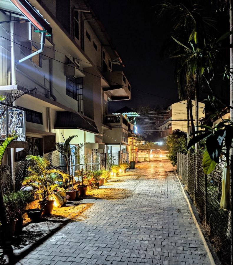 Townhouse - The Urban Inn Dibrugarh Extérieur photo