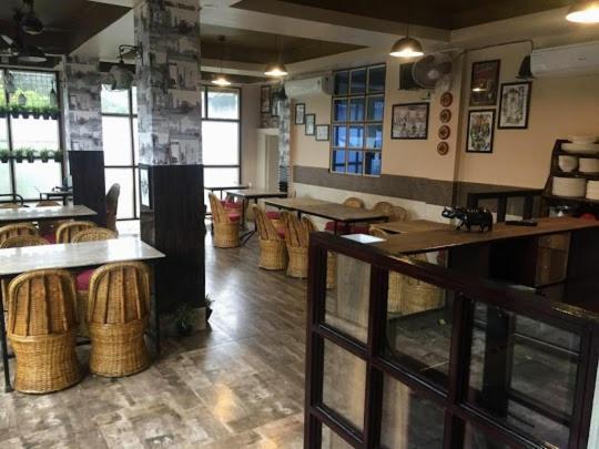 Townhouse - The Urban Inn Dibrugarh Extérieur photo